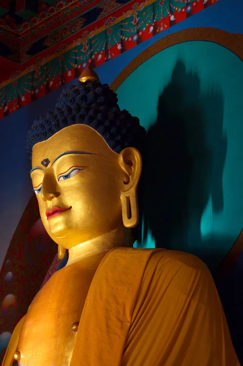 statue de bouddha pour l'introduction à la méditation bouddhiste